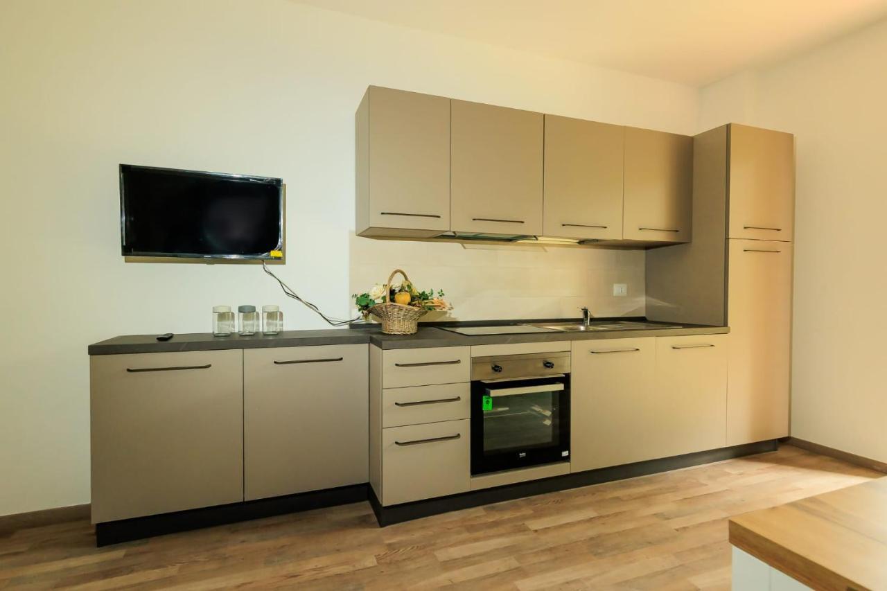 Residence San Francesco ตีร์เรเนีย ภายนอก รูปภาพ