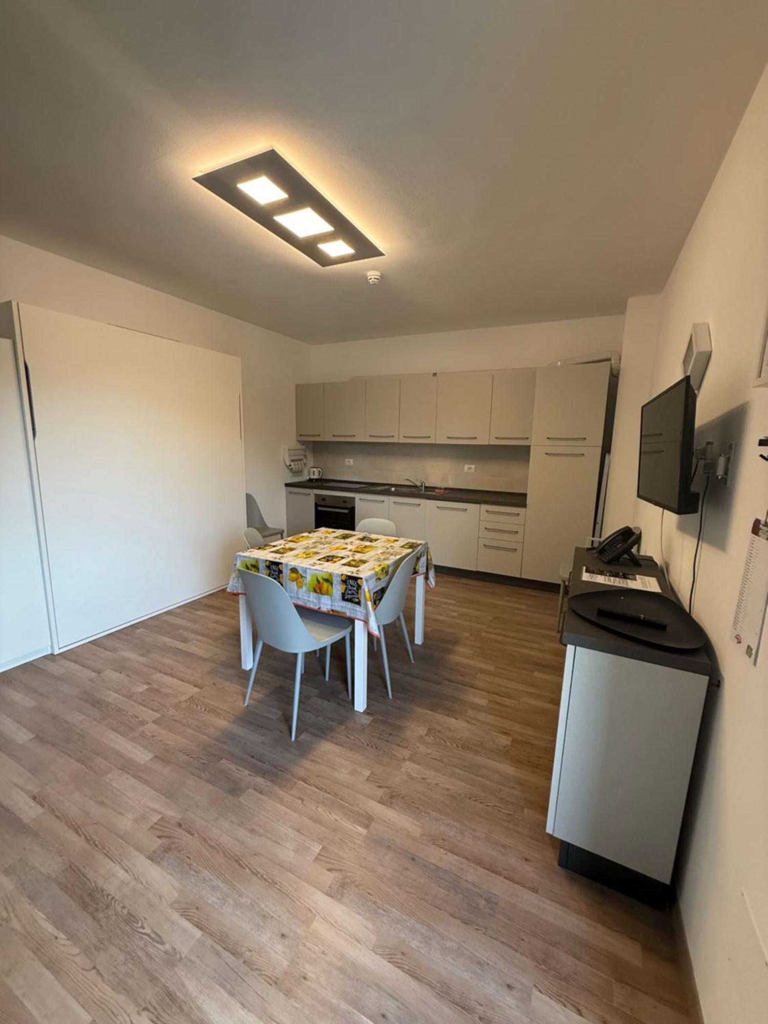 Residence San Francesco ตีร์เรเนีย ภายนอก รูปภาพ