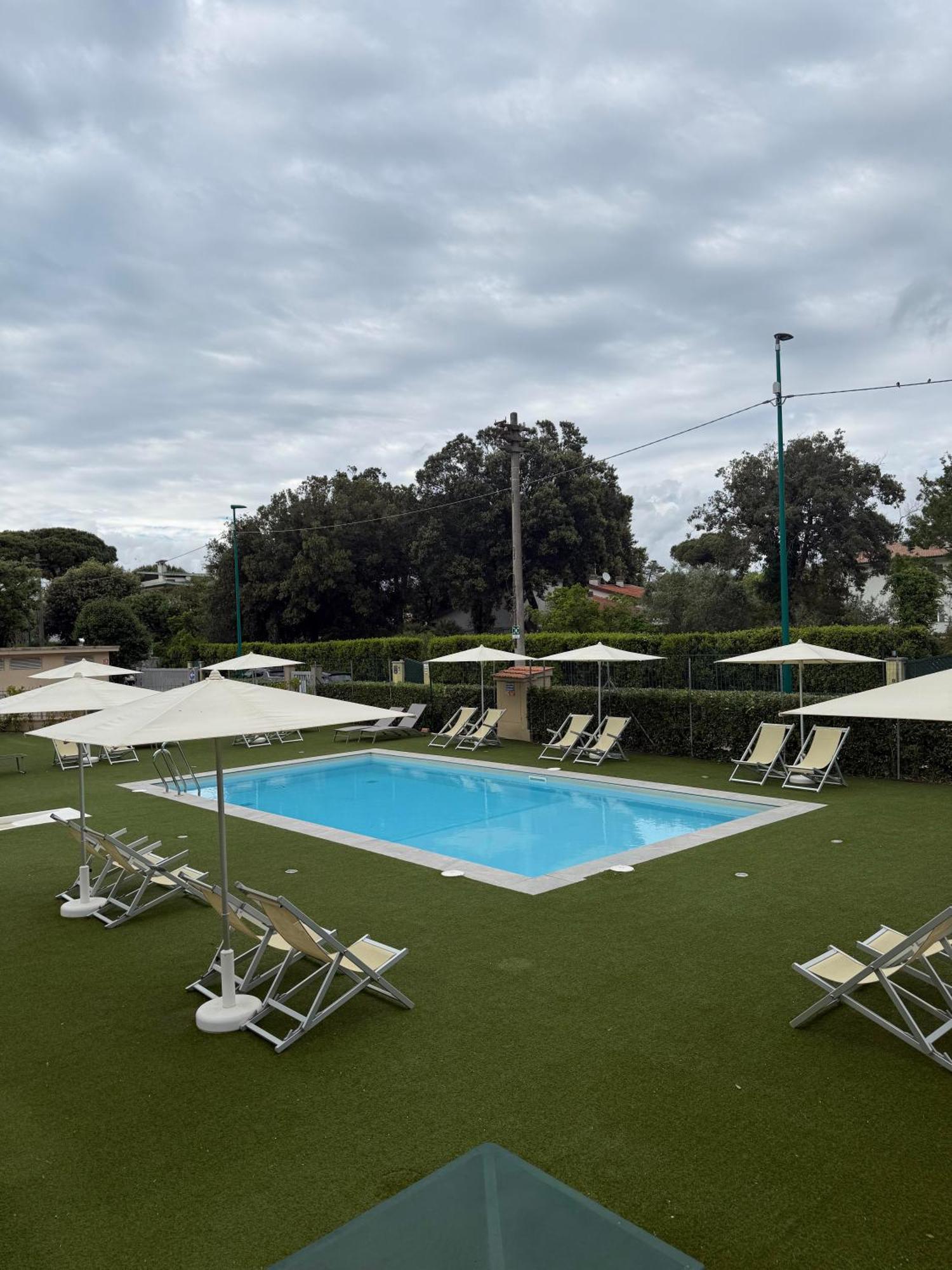 Residence San Francesco ตีร์เรเนีย ภายนอก รูปภาพ