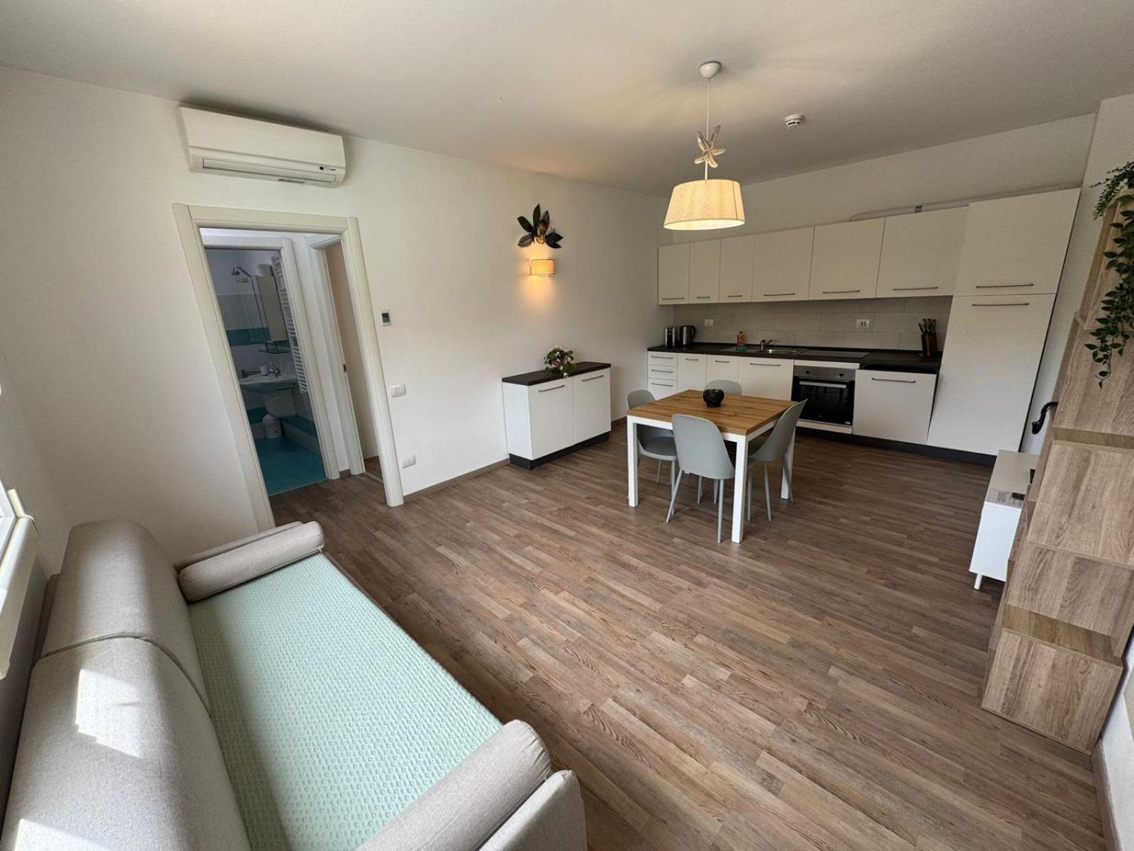 Residence San Francesco ตีร์เรเนีย ภายนอก รูปภาพ
