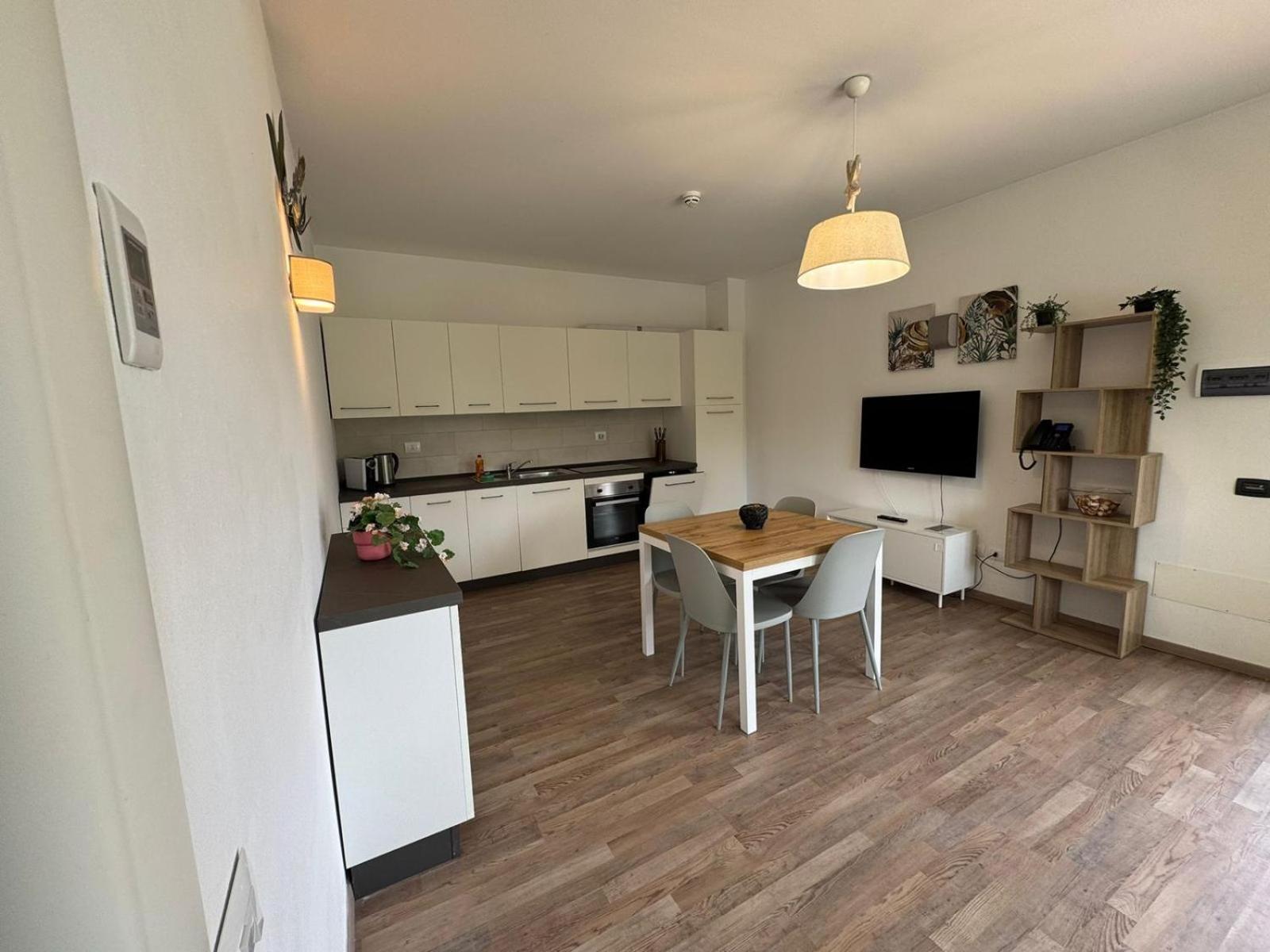 Residence San Francesco ตีร์เรเนีย ภายนอก รูปภาพ